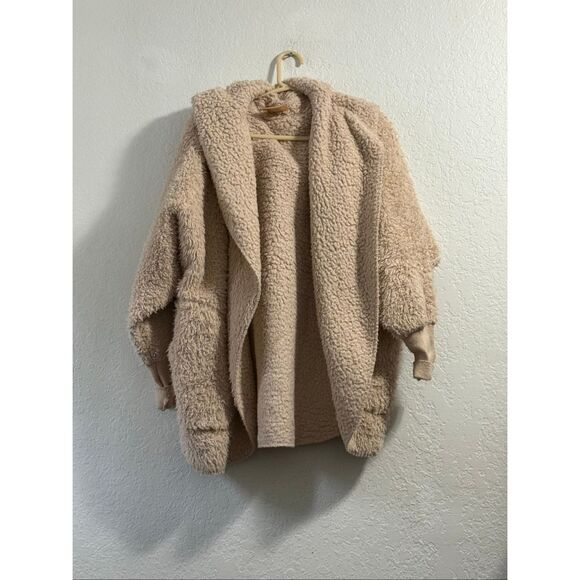 Nordic Beach Jackets & Blazers - Nordic Beach Fluffy Frappe Body Wrap Sweater One Size Beige